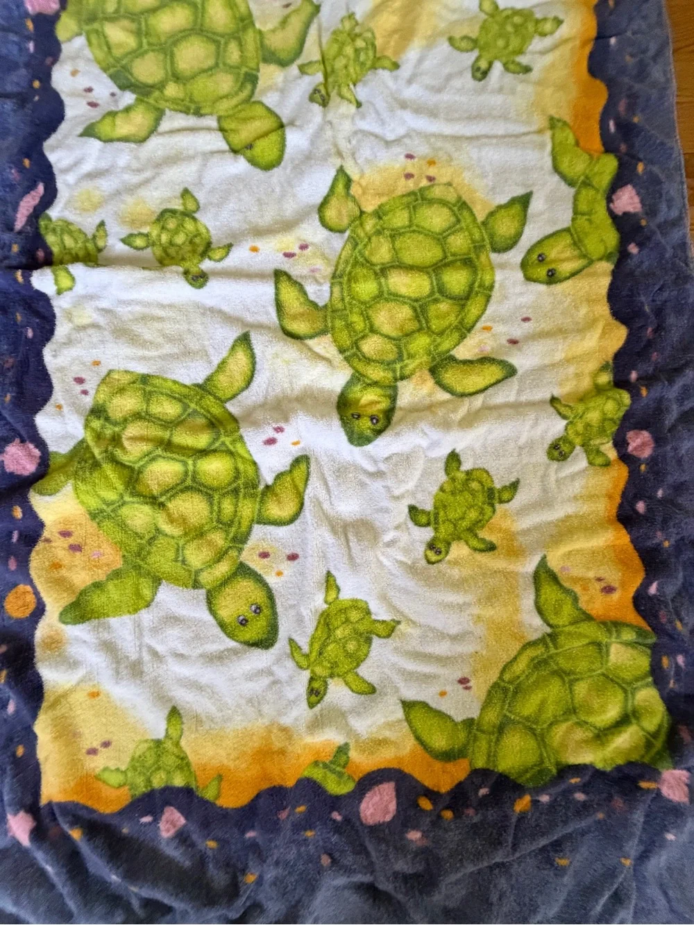Vintage Linens N Things Turtle Beach Towel